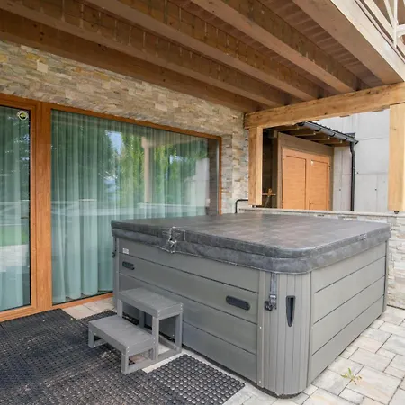 Domek letniskowy Rebeca 12 Beds *