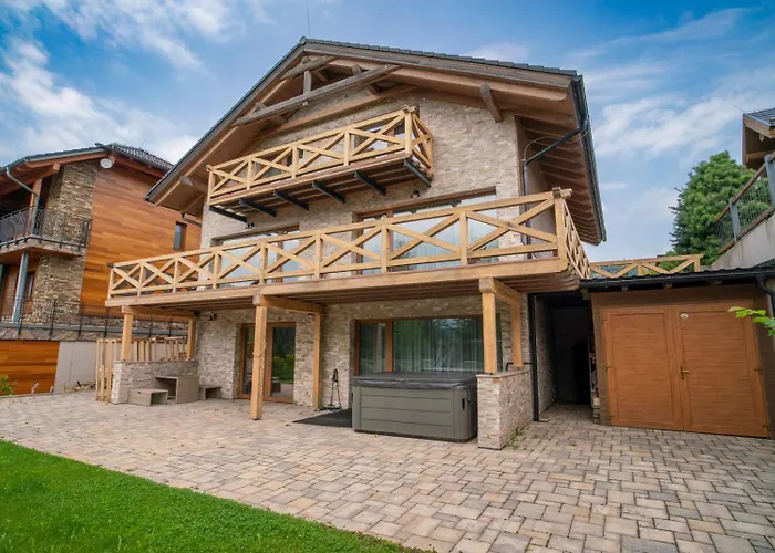 Rebeca 12 Beds 롯지